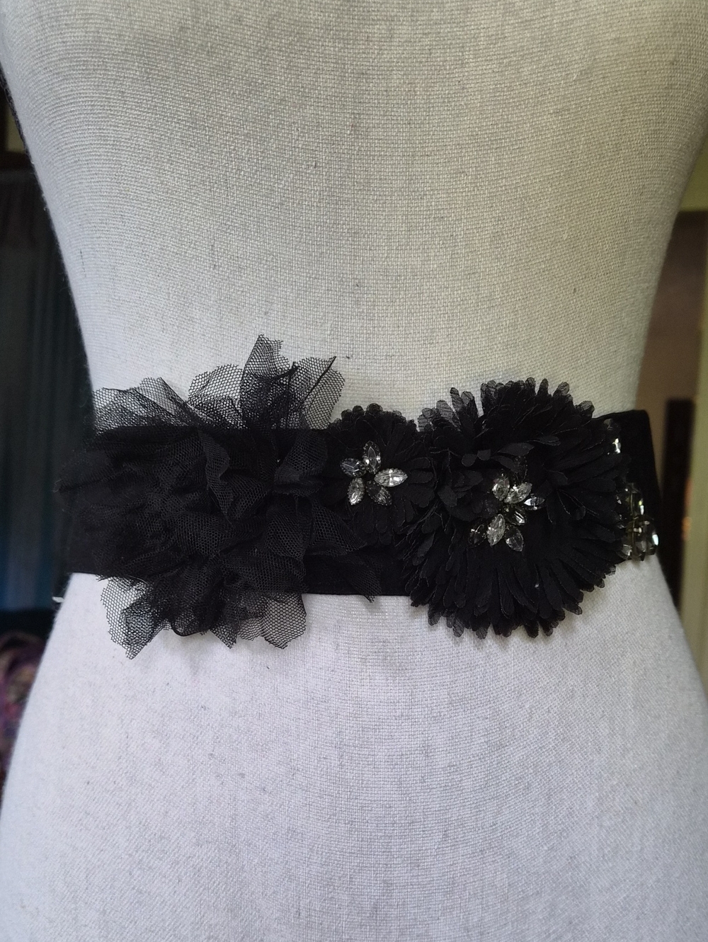 NWT J. Crew Black Floral Tulle Waist Belt with Rhinestone M/L Accents